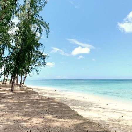 Lovely Beachfront Boutique Apartment Flic-en-Flacq Exterior foto
